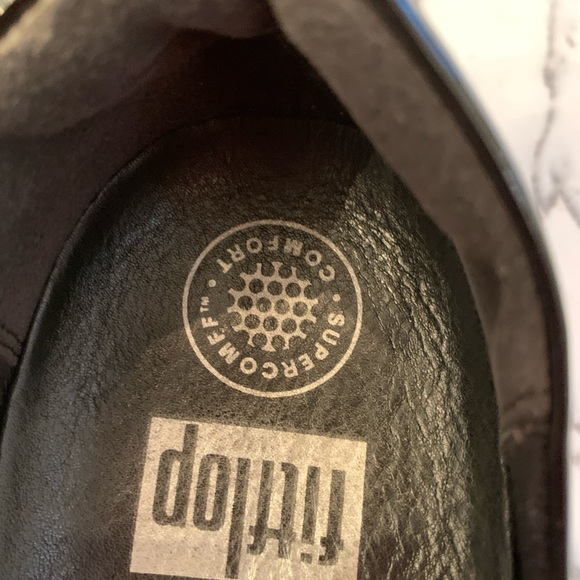 Fitflop Slip Ons 8.5 - Picture 9 of 11